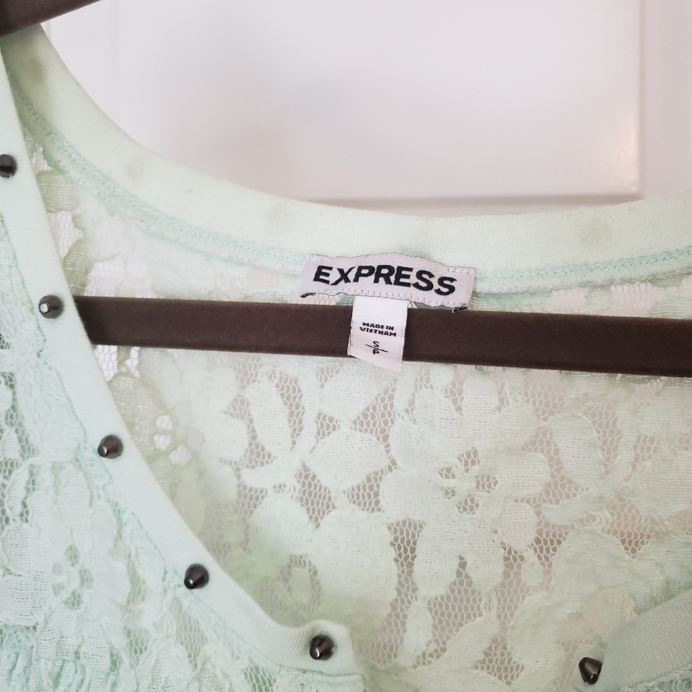 Express - Picture 3 of 5
